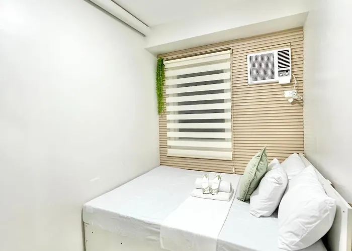 2 Bedroom Fully-furnished Good For 5-6pax By Gerra At Urban Deca Homes Banilad 3*