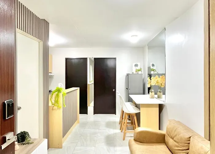 2 Bedroom Fully-furnished Good For 5-6pax By Gerra At Urban Deca Homes Banilad 아파트호텔