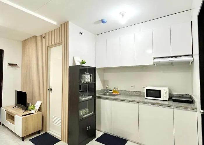 2 Bedroom Fully-furnished Good For 5-6pax By Gerra At Urban Deca Homes Banilad 만다웨 시