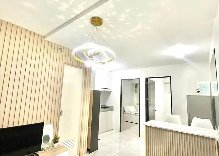 아파트호텔 2 Bedroom Fully-furnished Good For 5-6pax By Gerra At Urban Deca Homes Banilad 3*