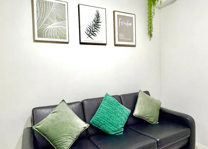 2 Bedroom Fully-furnished Good For 5-6pax By Gerra At Urban Deca Homes Banilad 3* 만다웨 시