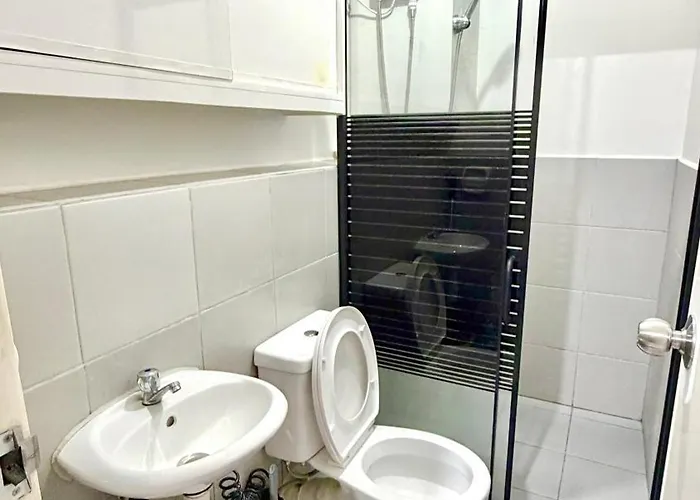 2 Bedroom Fully-furnished Good For 5-6pax By Gerra At Urban Deca Homes Banilad 3* 만다웨 시