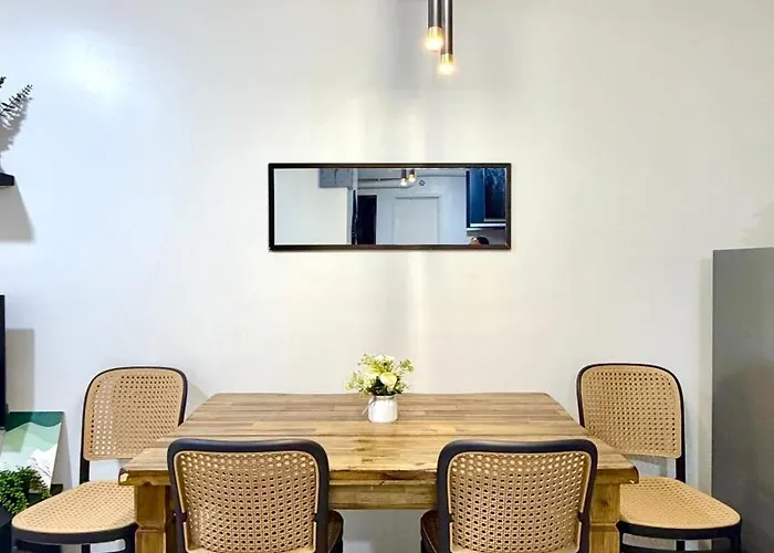 2 Bedroom Fully-furnished Good For 5-6pax By Gerra At Urban Deca Homes Banilad 만다웨 시